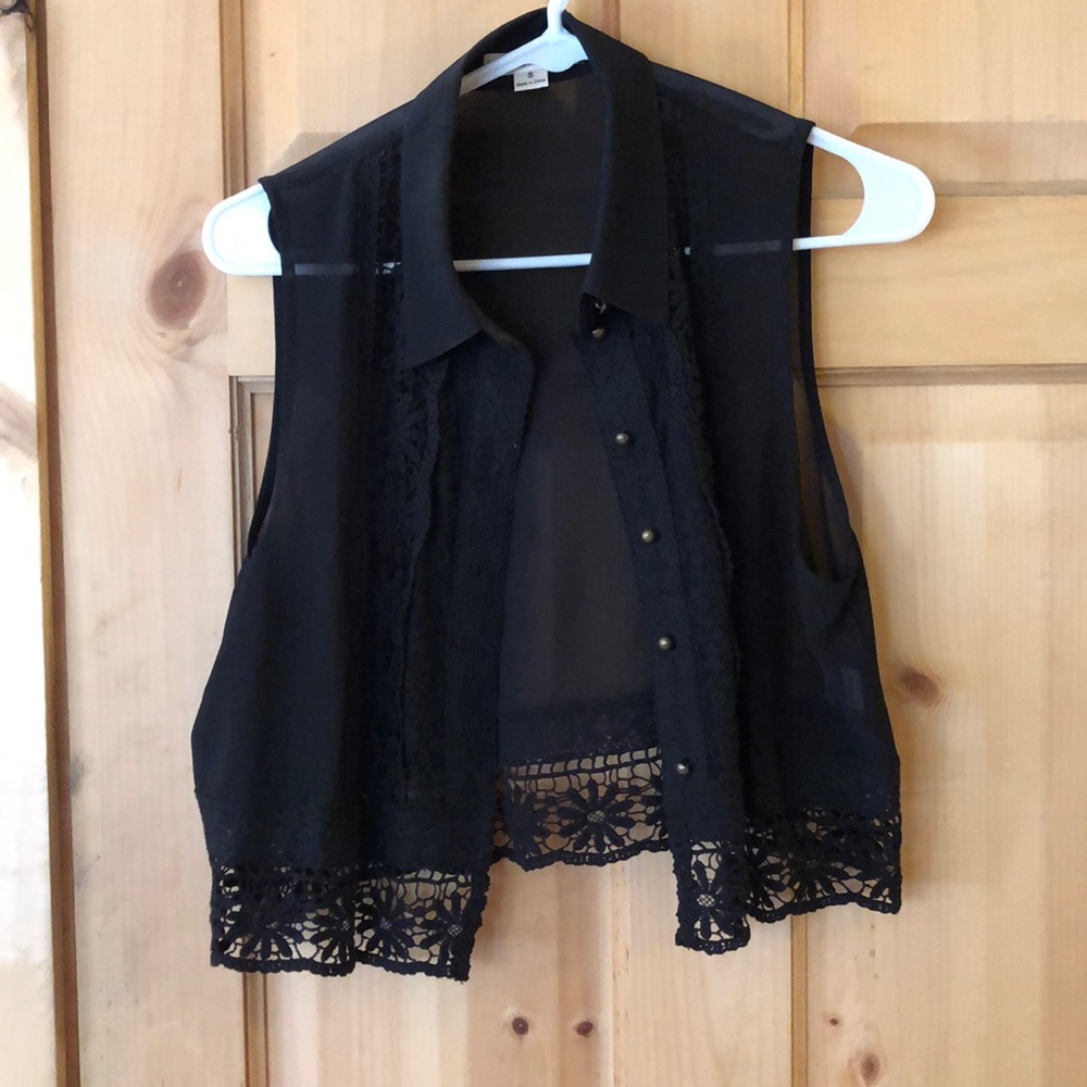 Black lace crop top vest